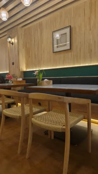 Bali custom furniture for restaurant